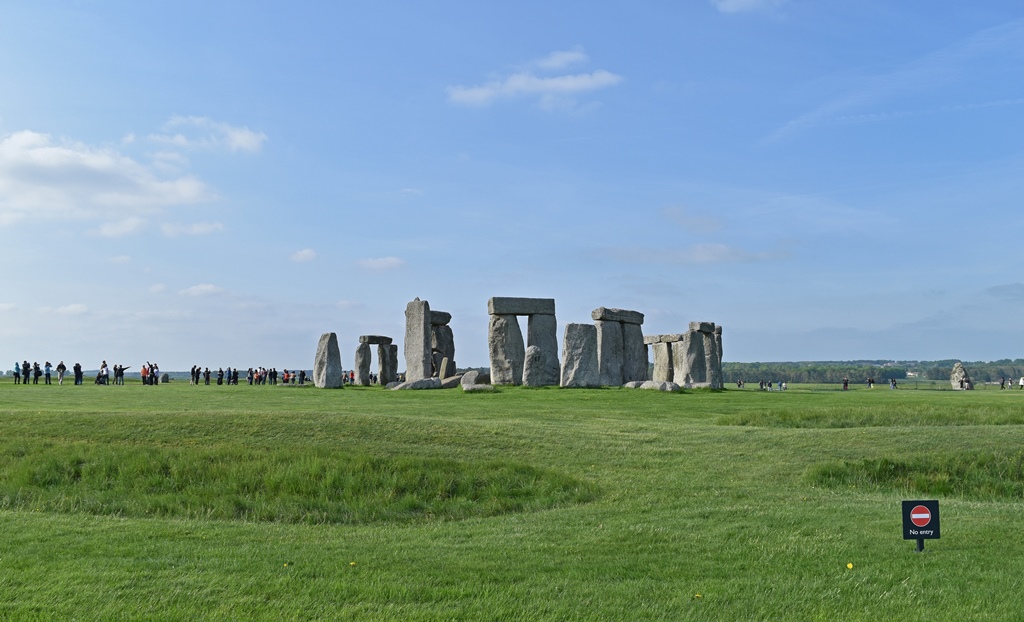 Stonehenge from South with Gap in Ditch